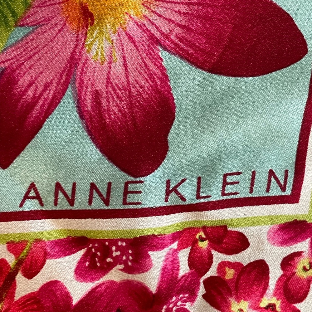 Anne Klein 100% Silk Floral Scarf Light Turquoise Pink Green 35”x35” - Picture 4 of 7